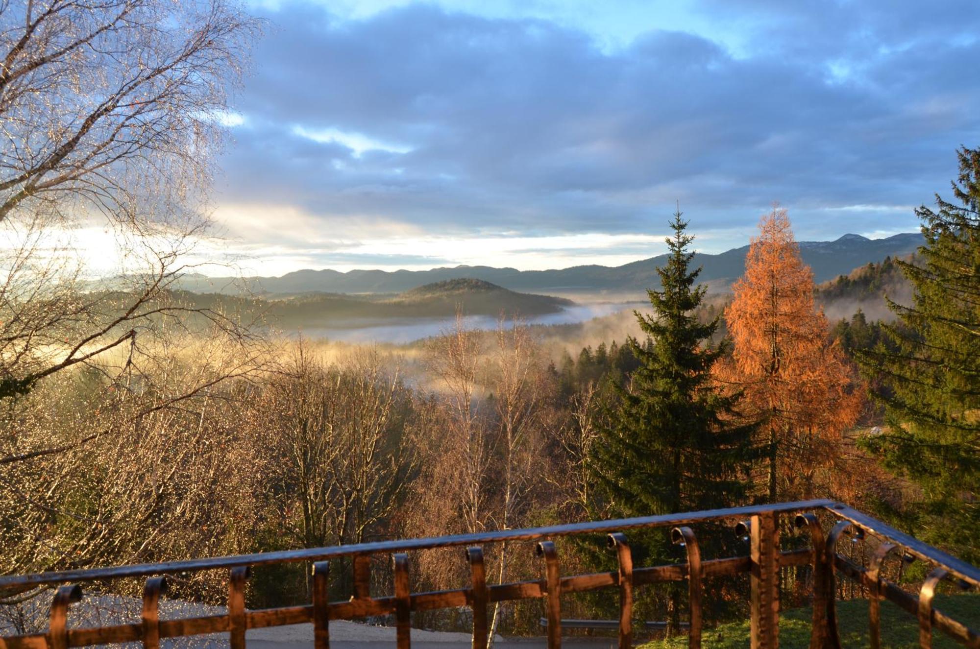 Holiday Home With Hot Tub And Sauna Sabina Rovte Exterior photo